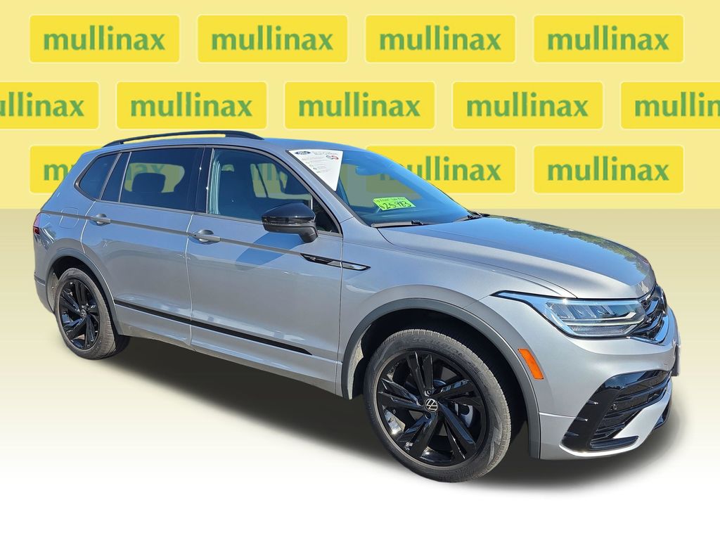 Pyrite Silver Metallic 2024 Volkswagen Tiguan SUV / Crossover All-Wheel Drive 8-Speed Automatic