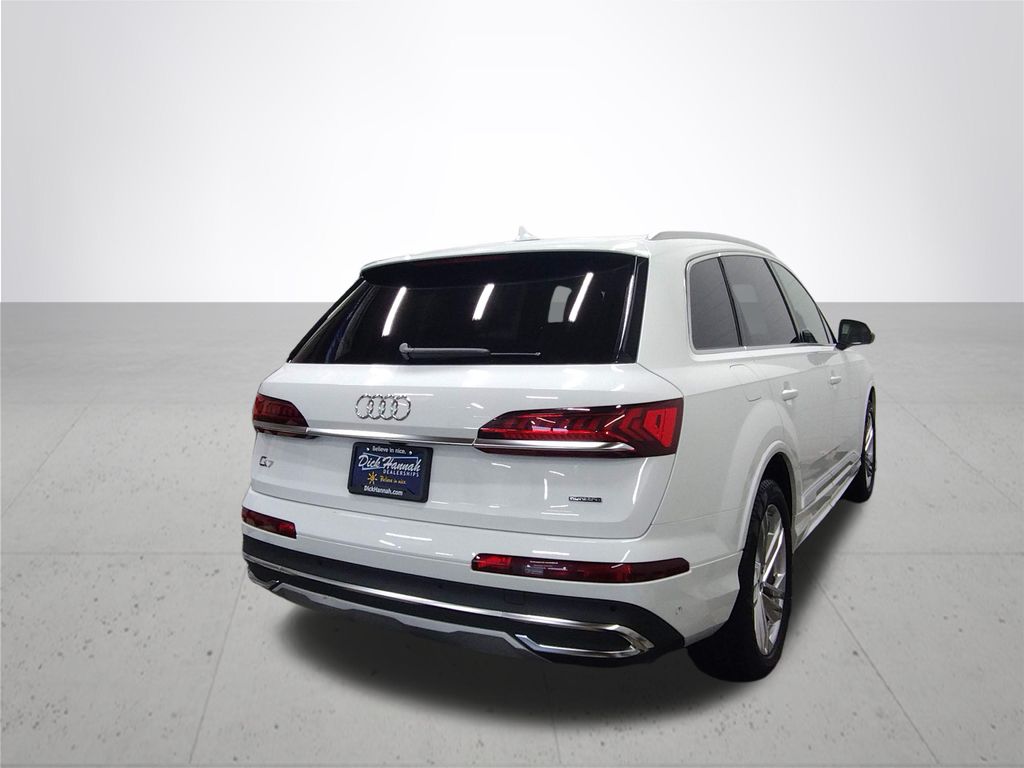 2024 Audi Q7 55 Premium Plus