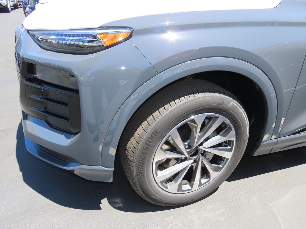 Thumbnail: 2025 Audi Q6 e-tron - 2