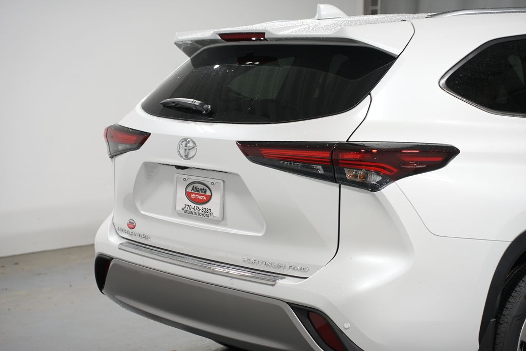 Thumbnail: 2026 Toyota Highlander - 10
