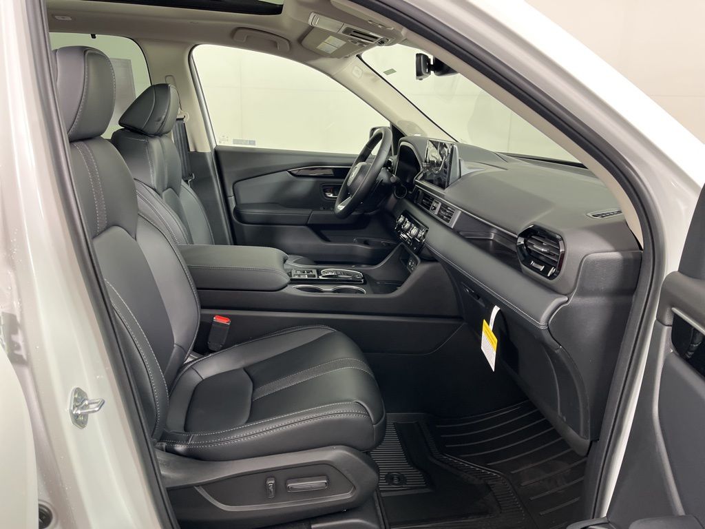 Thumbnail: 2025 Honda Pilot - 8