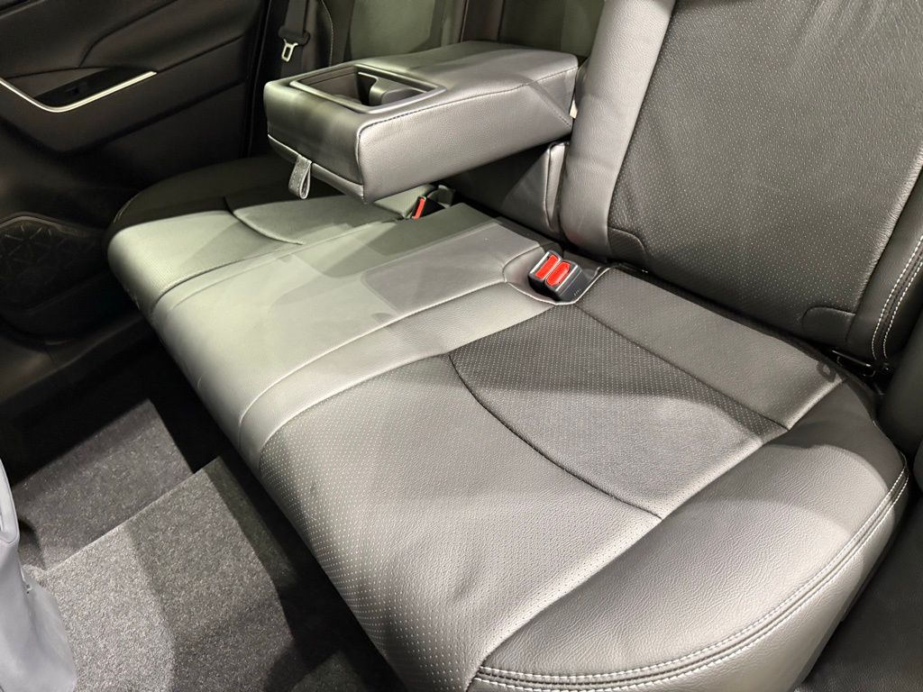 Thumbnail: 2025 Toyota RAV4 - 19