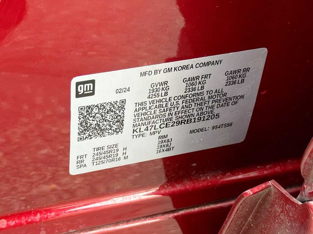 Used 2024 Red Buick Avenir image 31
