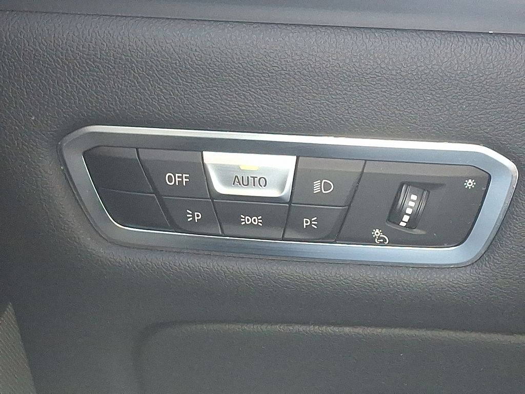 2023 BMW X7 xDrive40i 25