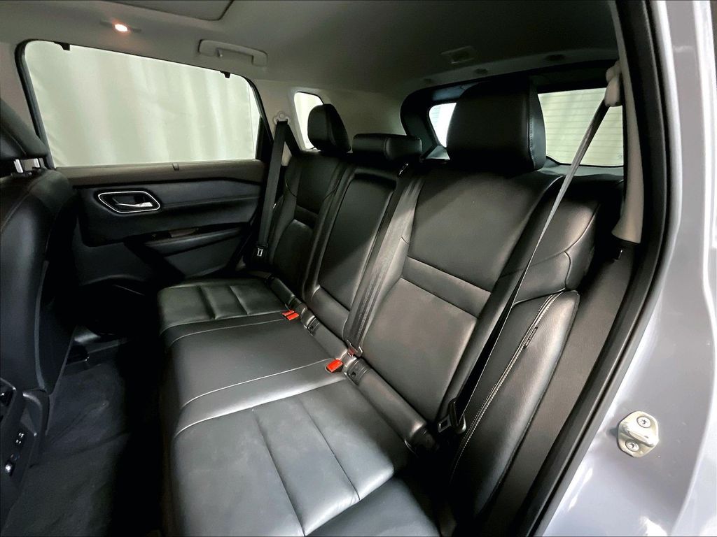 2021 Nissan Rogue — photo 15