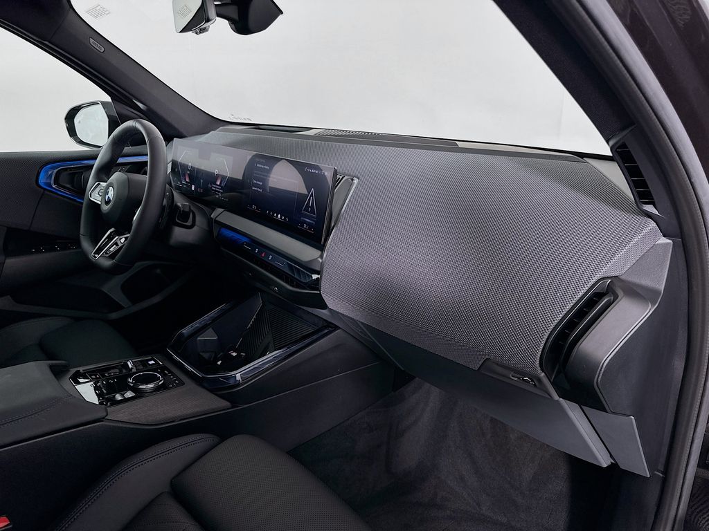 Thumbnail: 2025 BMW X3 - 28