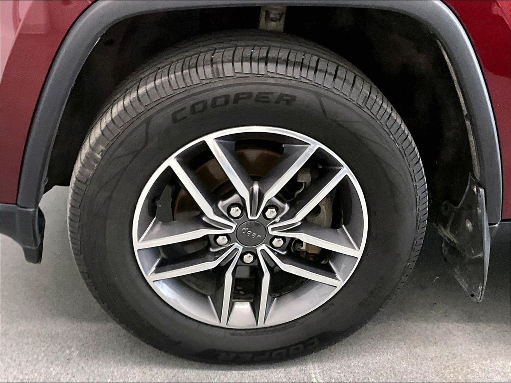 2020 Jeep Grand Cherokee — photo 7