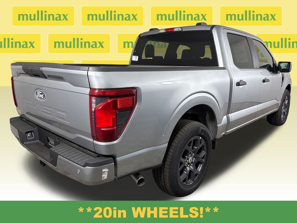 View vehicle photo 4