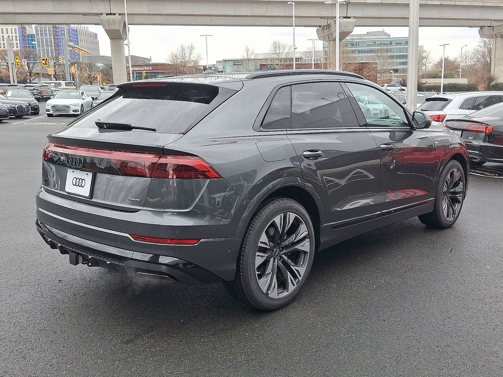 Thumbnail: 2026 Audi Q8 - 3