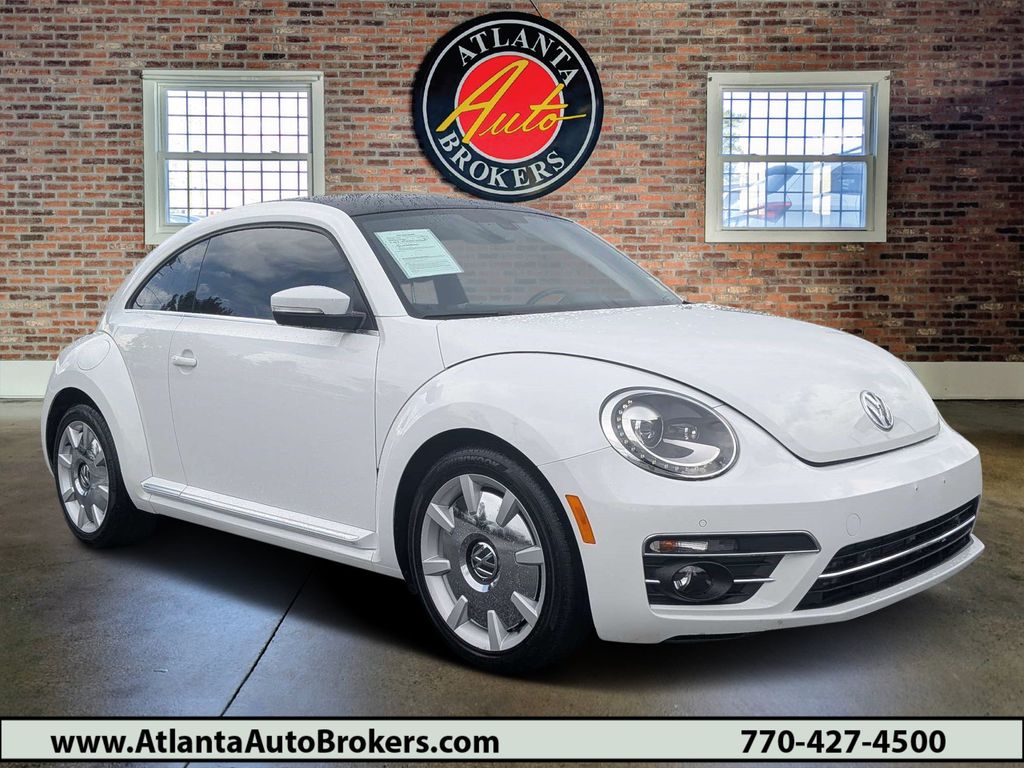 Pure White 2019 Volkswagen Beetle Hatchback Front-Wheel Drive 6-Speed Automatic