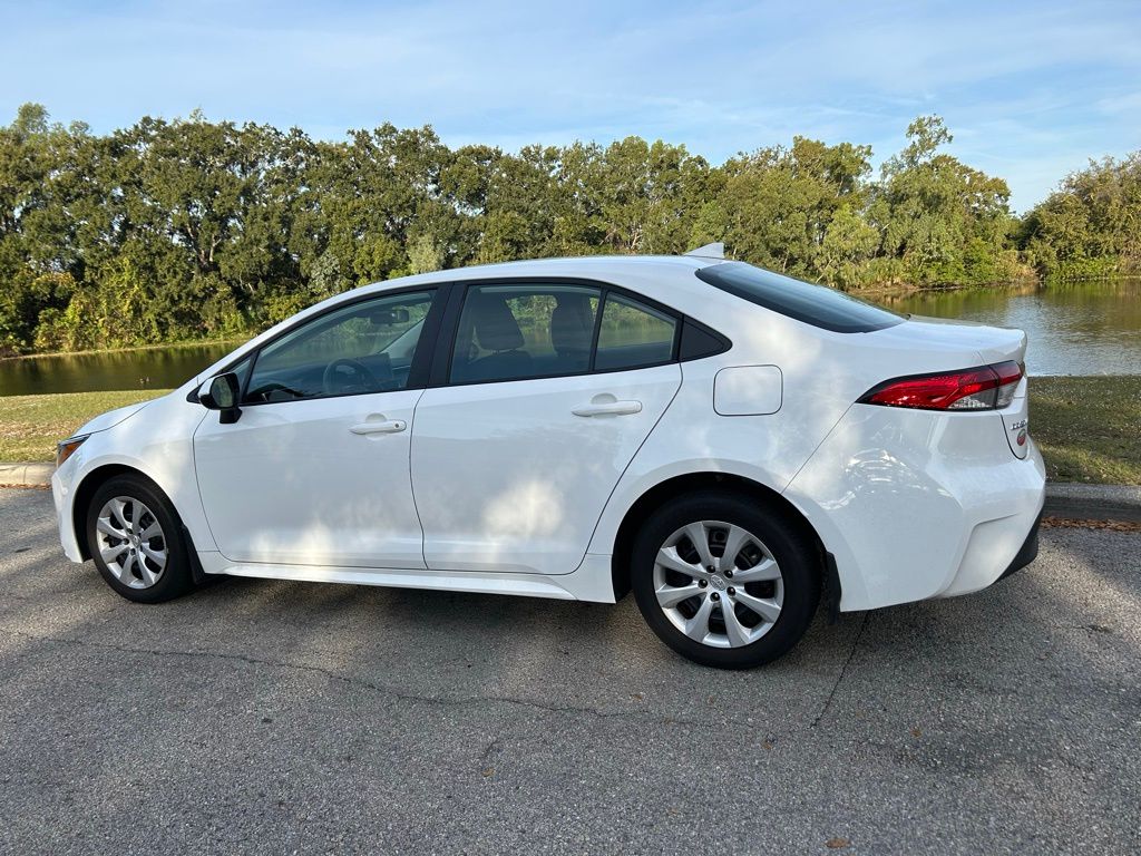 Thumbnail: 2025 Toyota Corolla - 3