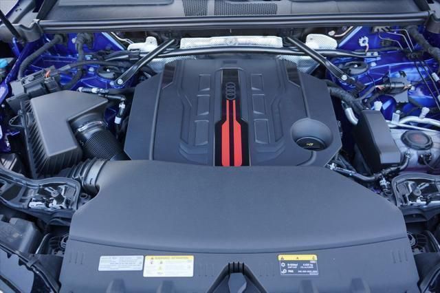 Thumbnail: 2025 Audi SQ5 - 12