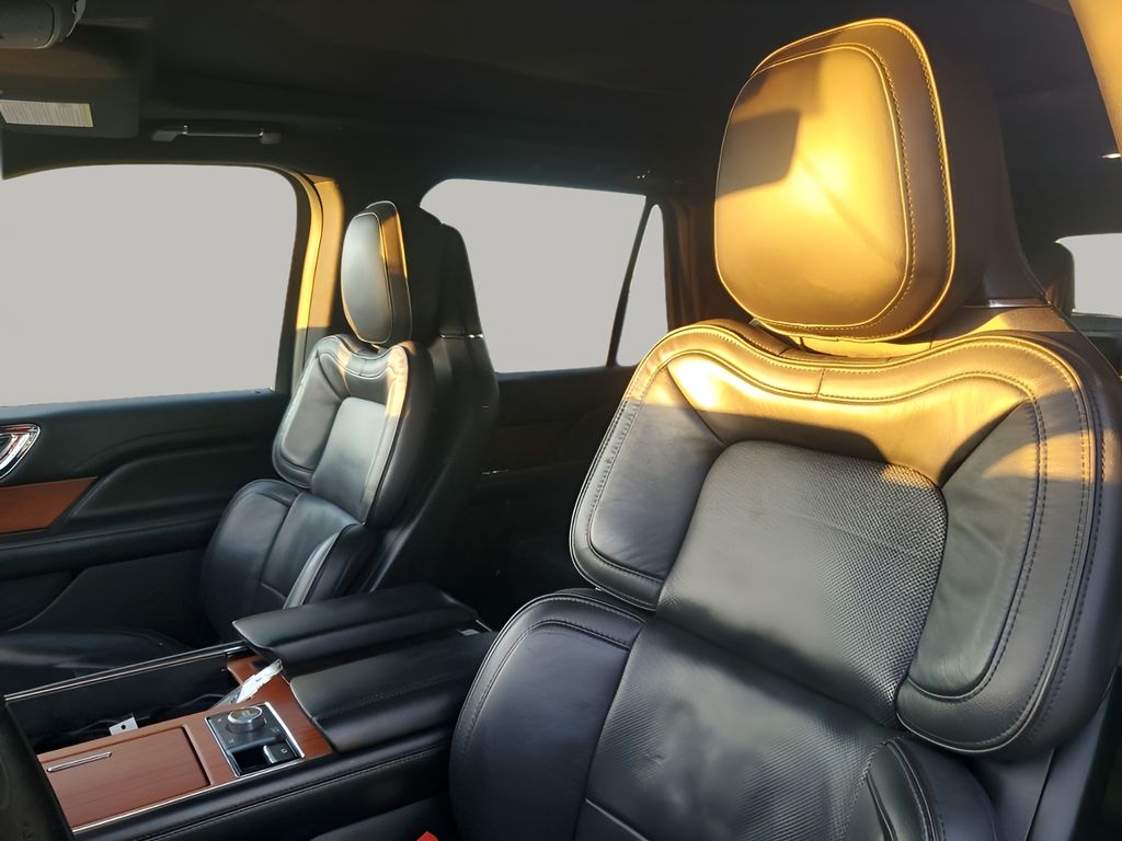 Used Car 2018 Lincoln Navigator  Reserve For Sale Under $25,000 In Austin, Texas