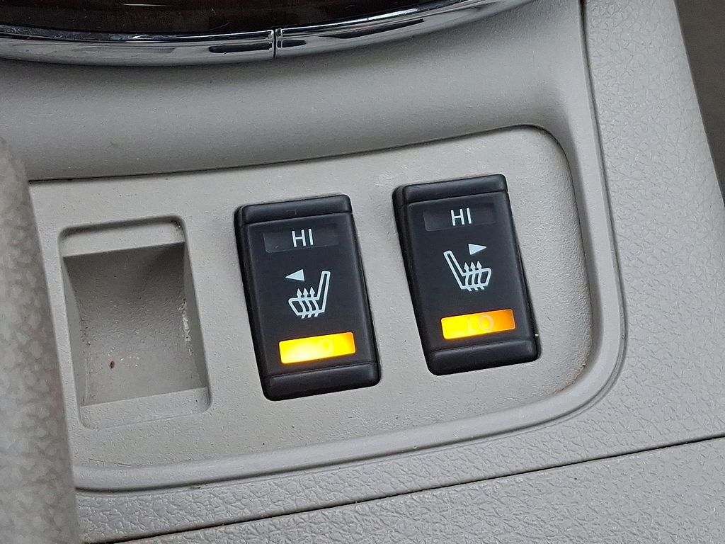 Thumbnail: 2013 Nissan Sentra - 24