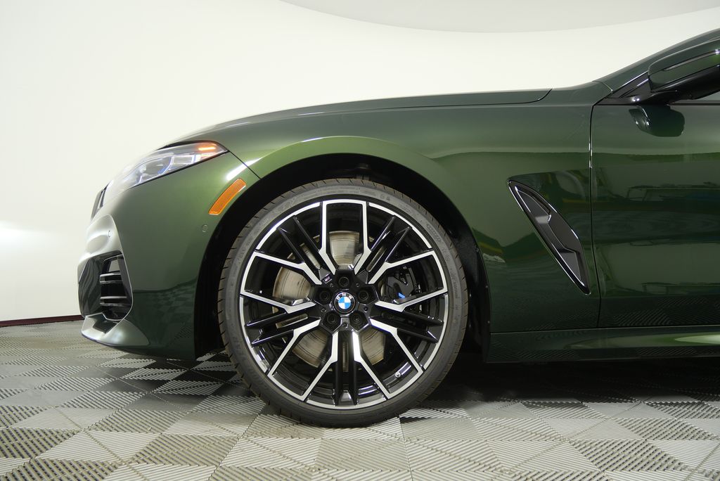 Thumbnail: 2026 BMW 8 Series - 8
