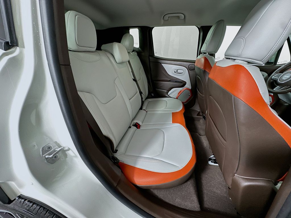 Thumbnail: 2016 Jeep Renegade - 26