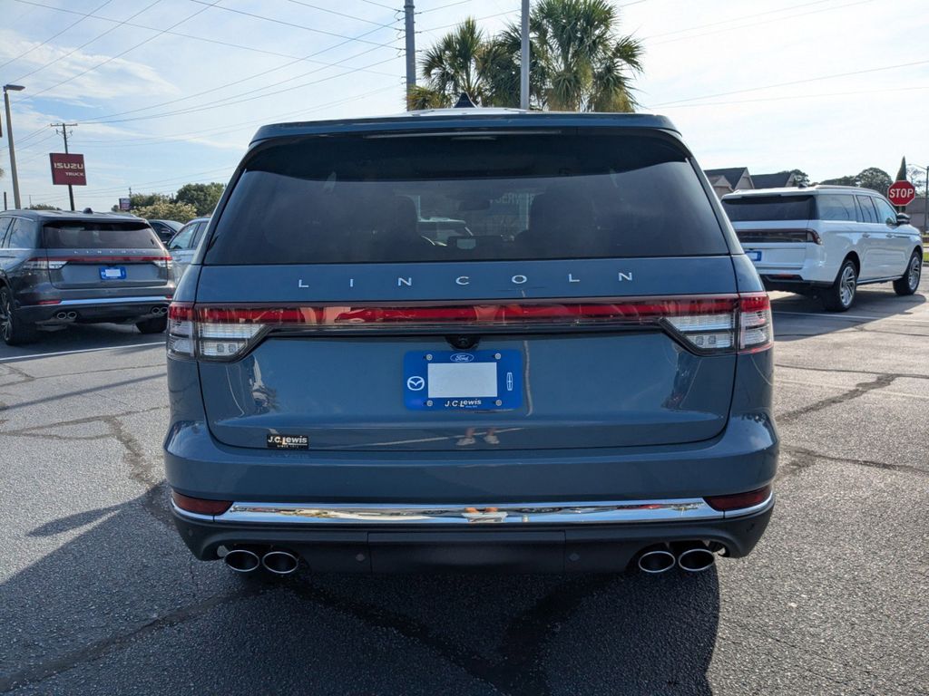 2025 Lincoln Aviator Premiere