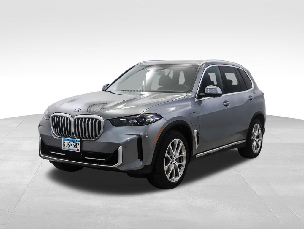 Thumbnail: 2024 BMW X5 - 1