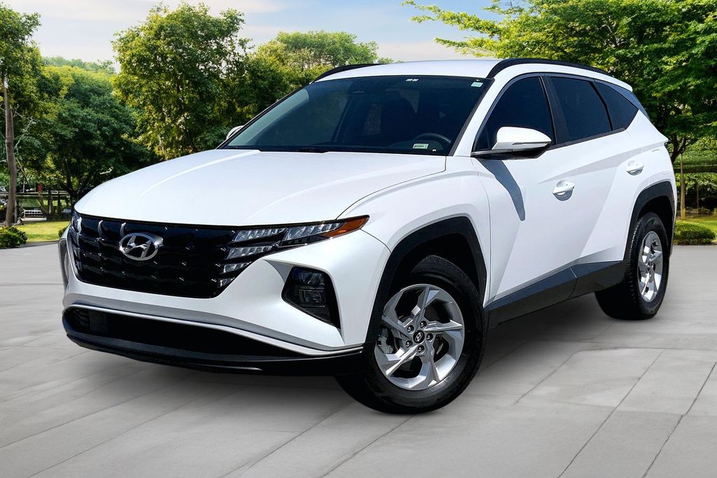 Quartz White 2022 Hyundai Tucson SUV / Crossover All-Wheel Drive 8-Speed Automatic