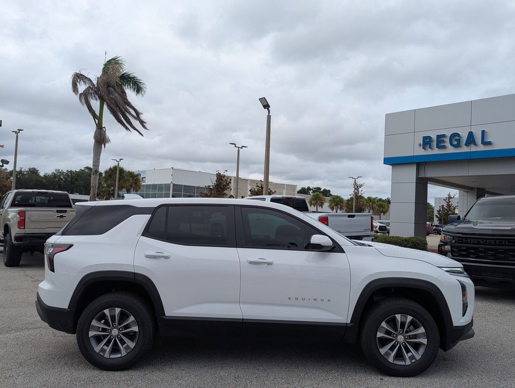 new 2026 Chevrolet Equinox car, priced at $27,995