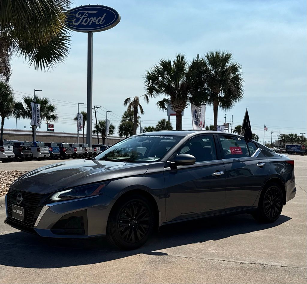 2025 Nissan Altima 2.5 SV FWD