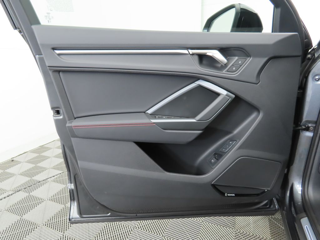 2025 Audi Q3  24