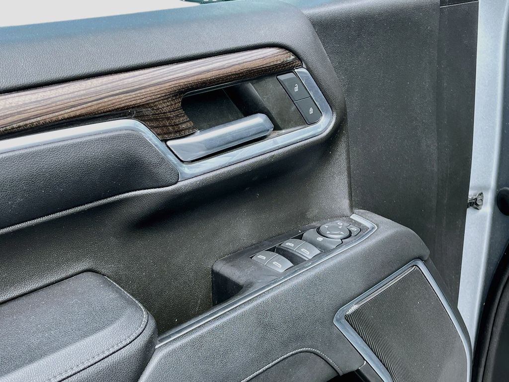 Used 2023 Sterling Gray Metallic Chevrolet RST image 17