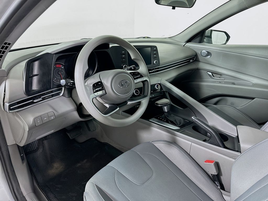 2021 Hyundai Elantra SEL 9