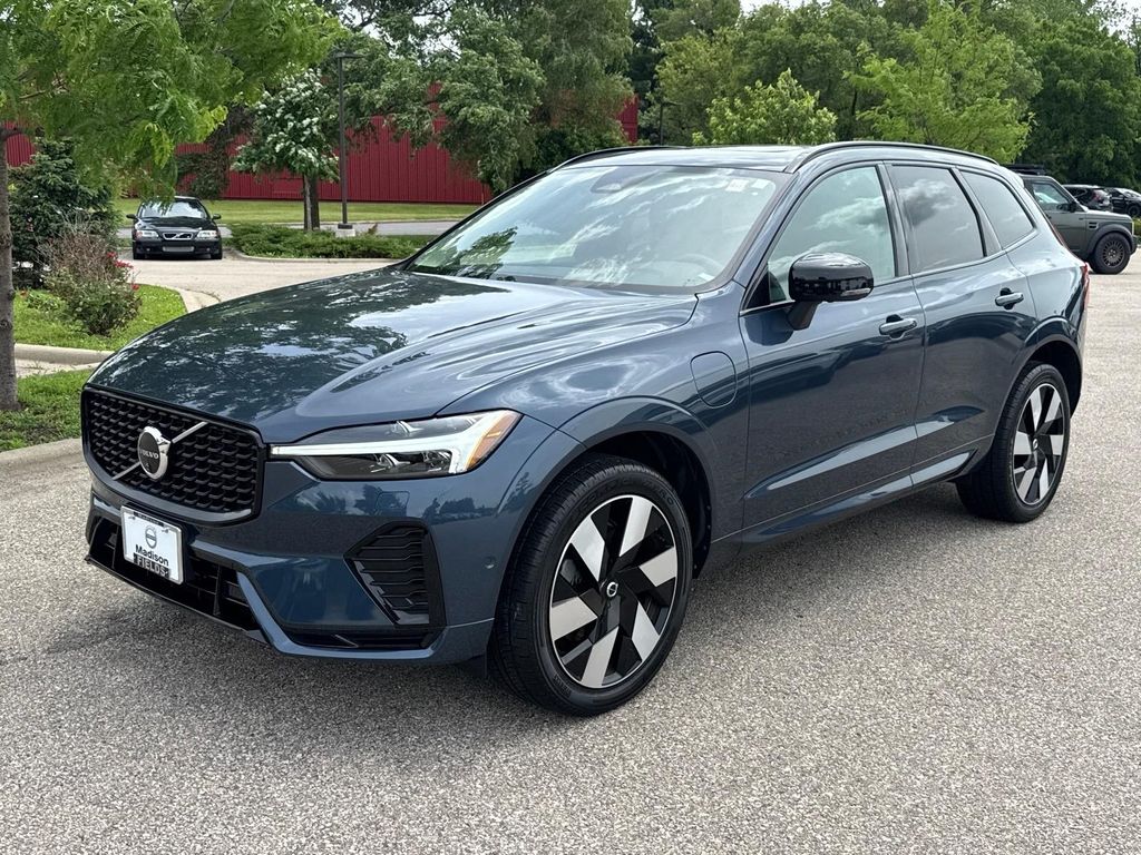 Denim Blue Metallic 2024 Volvo XC60 Recharge T8 Plus Dark Theme eAWD SUV / Crossover All-Wheel Drive Automatic