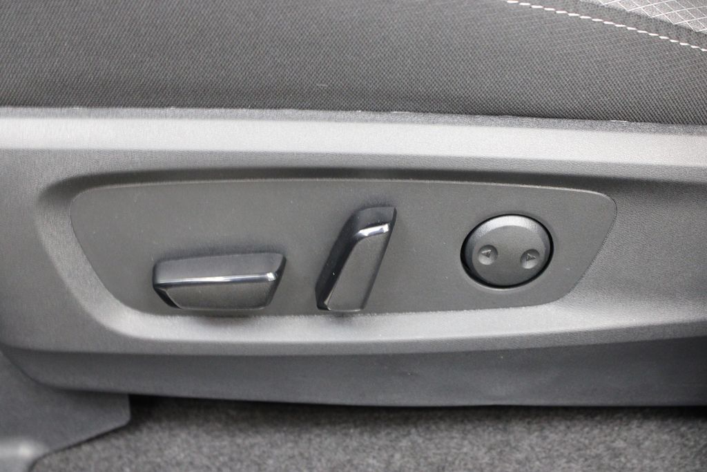 new 2026 Nissan Pathfinder car, priced at $39,010