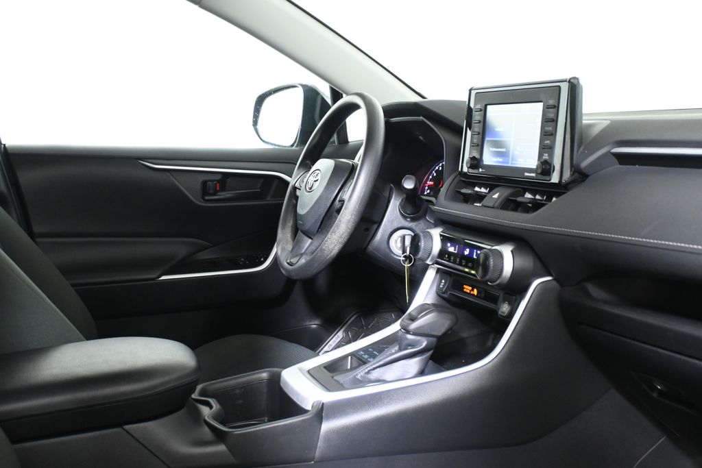 Thumbnail: 2022 Toyota RAV4 - 28