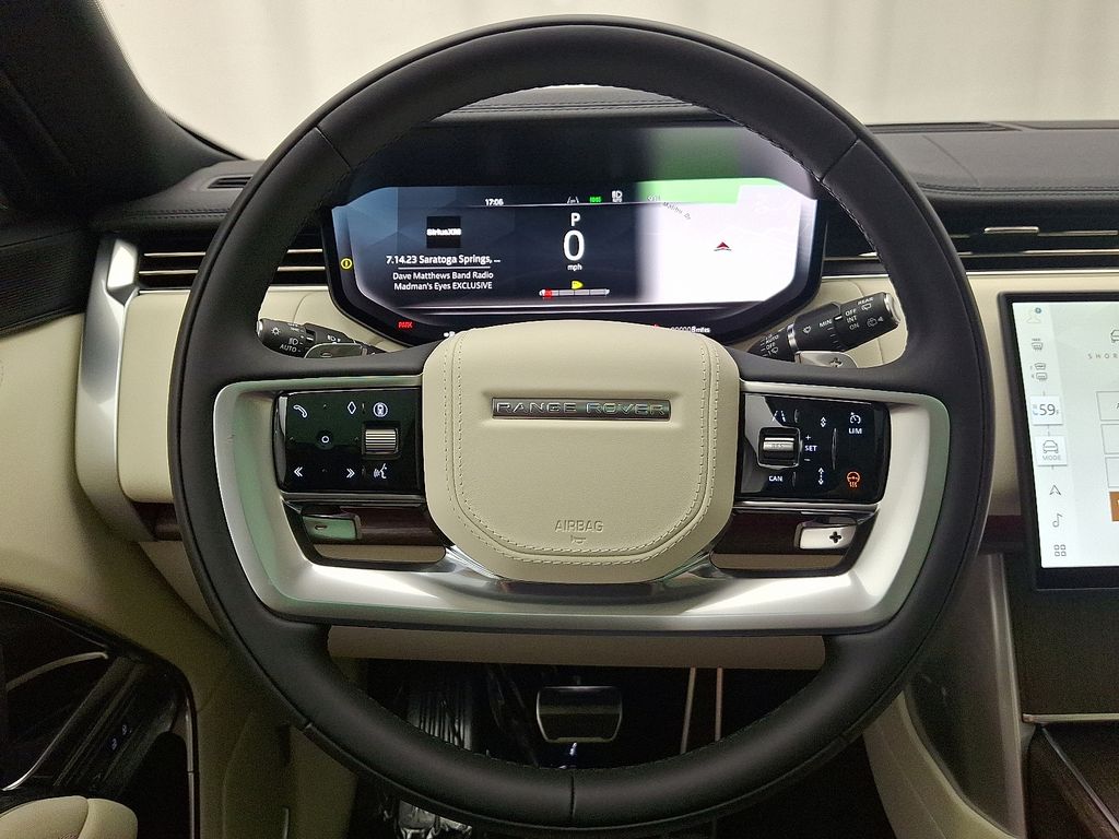Thumbnail: 2025 Land Rover Range Rover - 15