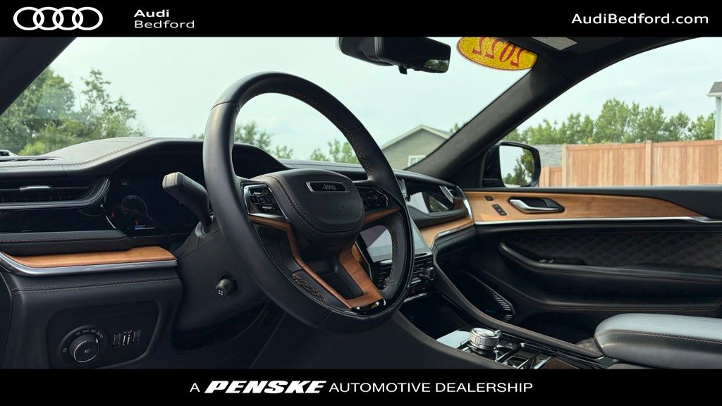 Thumbnail: 2022 Jeep Grand Cherokee - 10
