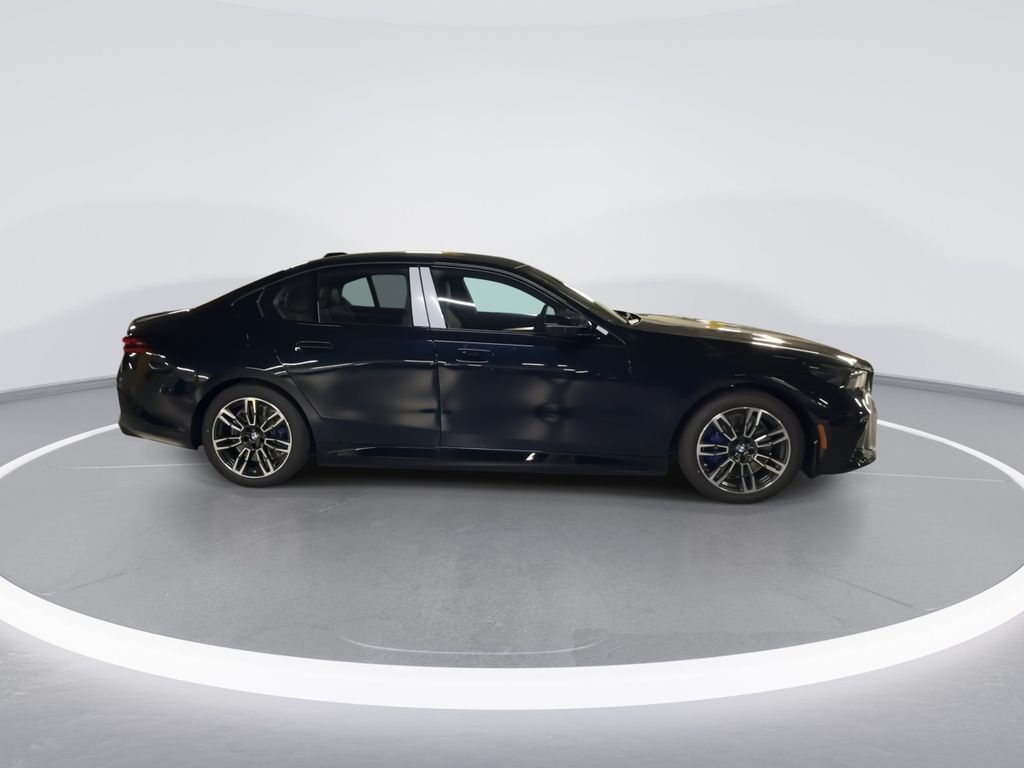 Thumbnail: 2026 BMW 5 Series - 9