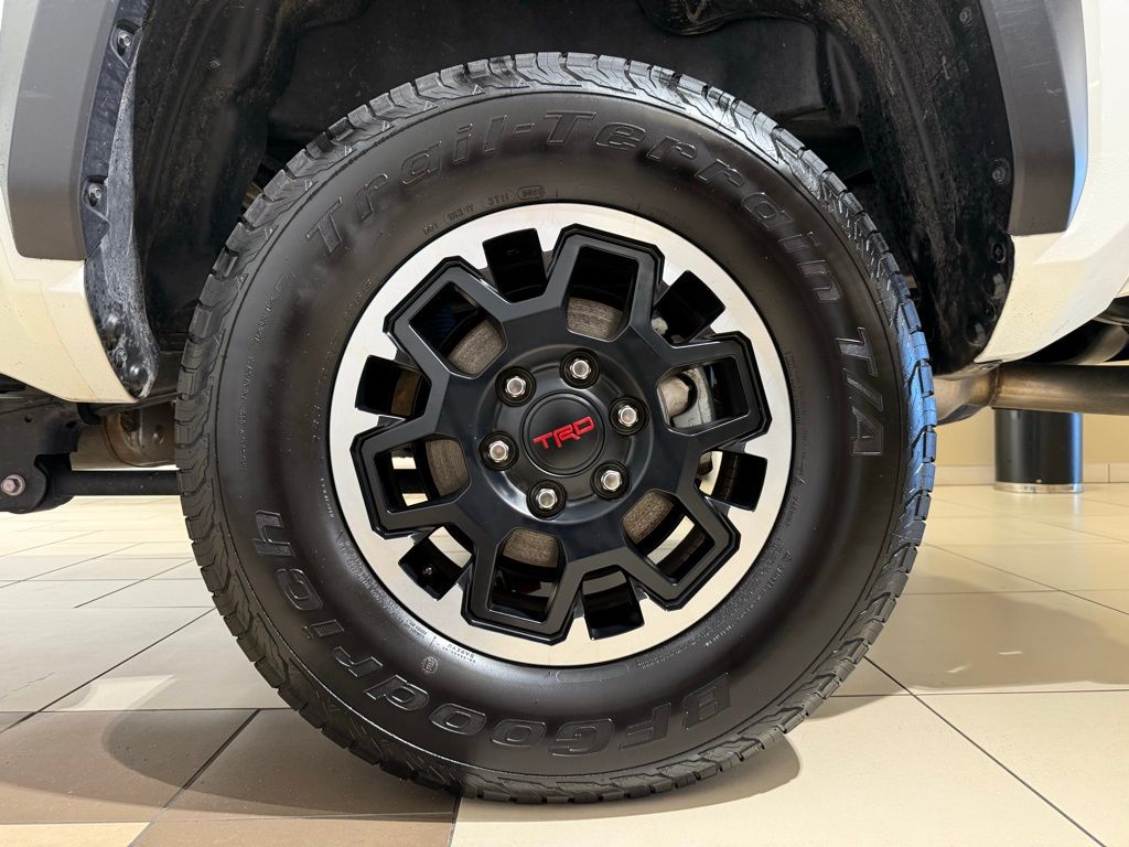 Thumbnail: 2025 Toyota Tacoma - 9