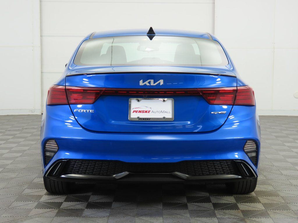 Thumbnail: 2022 Kia Forte - 6