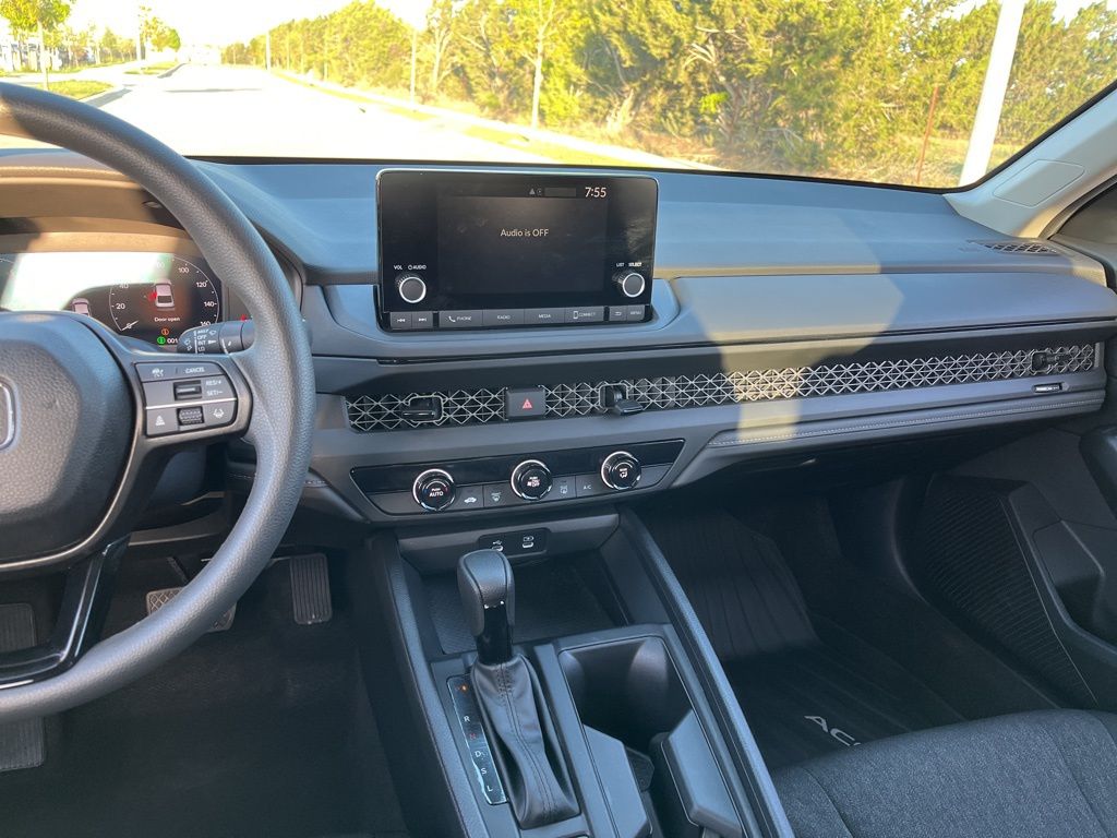 2024 Honda Accord LX 17