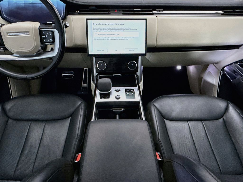 Thumbnail: 2023 Land Rover Range Rover - 13