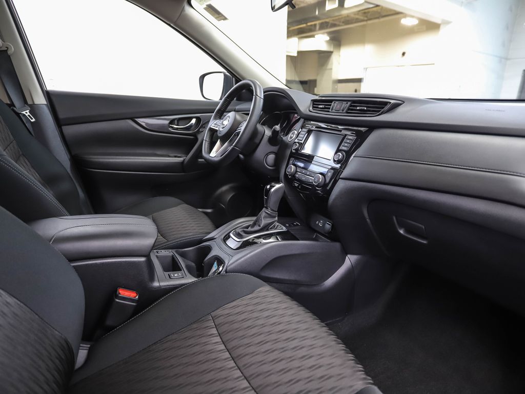 Thumbnail: 2020 Nissan Rogue - 29