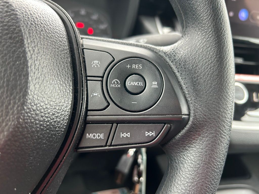 Thumbnail: 2025 Toyota Corolla - 17