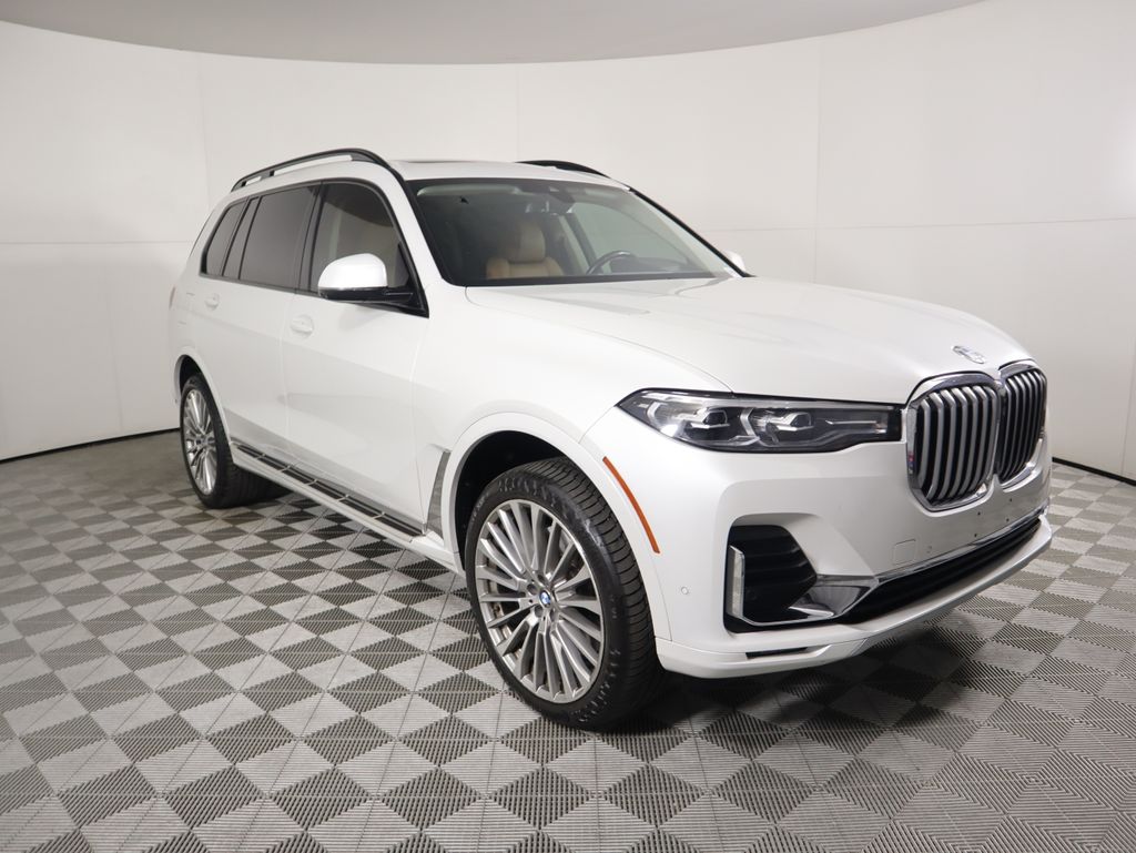 Thumbnail: 2021 BMW X7 - 3