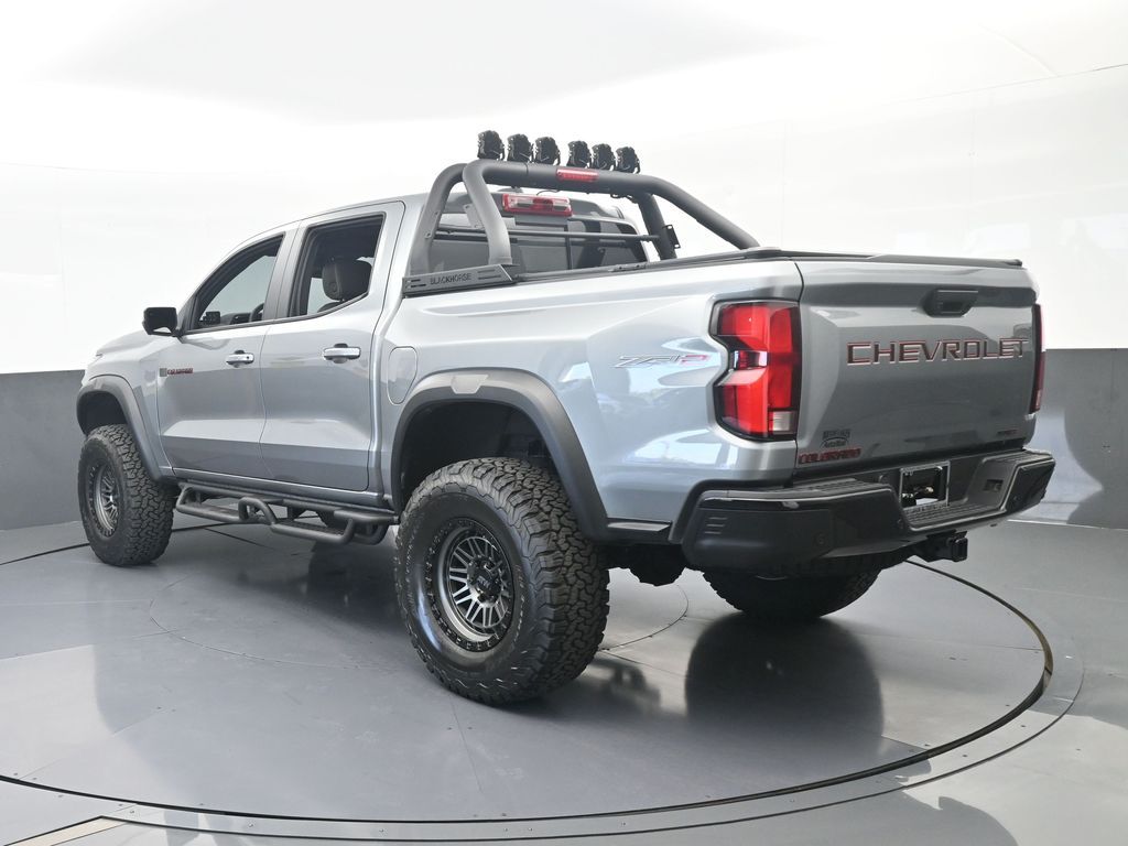 Used 2025 Sterling Gray Metallic Chevrolet ZR2 image 4