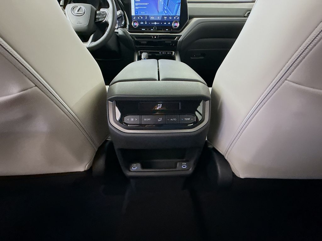 2025 Lexus TX 350 18
