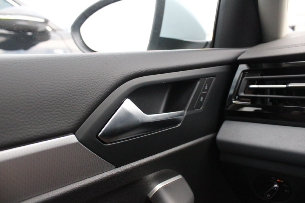 New 2027 Gray Volkswagen 1.5T SE image 7