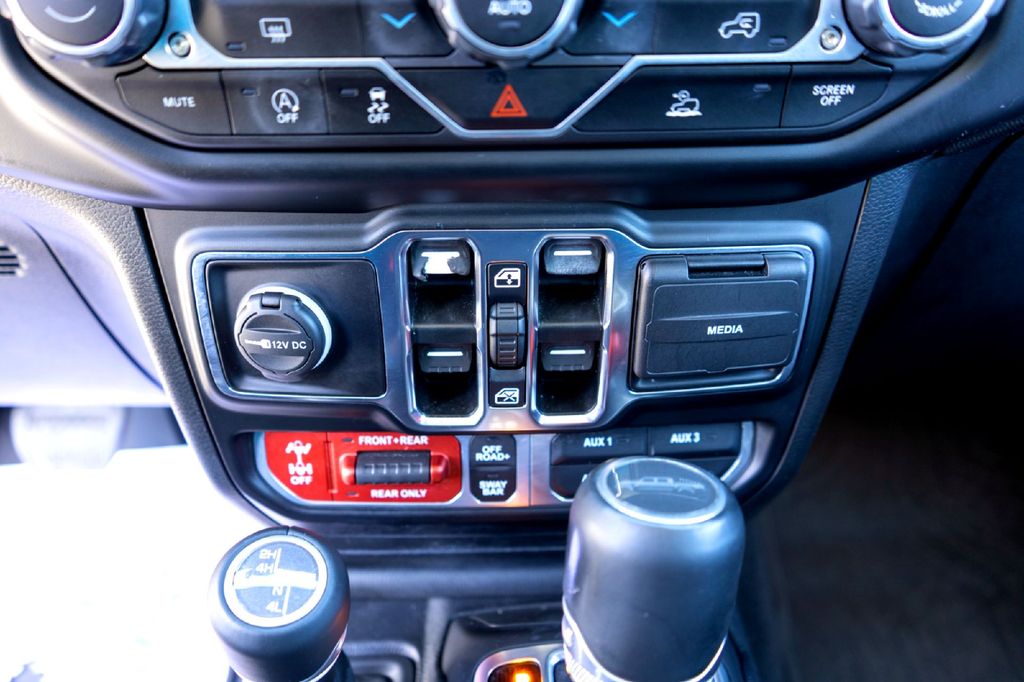 Used Car 2022 Jeep Gladiator  Rubicon For Sale Under $35,000 In Taylor, Texas