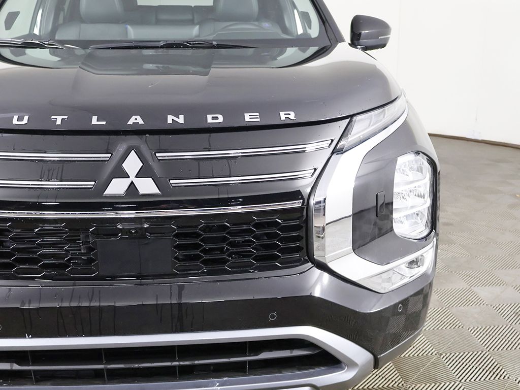 New 2026 Black Mitsubishi SE image 16