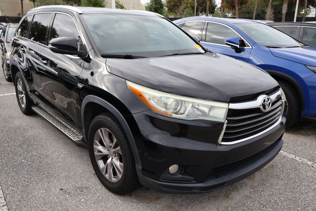 Thumbnail: 2015 Toyota Highlander - 6