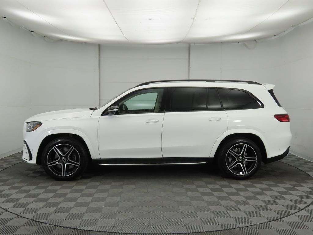 2025 Mercedes-Benz GLS 450 4MATIC 8