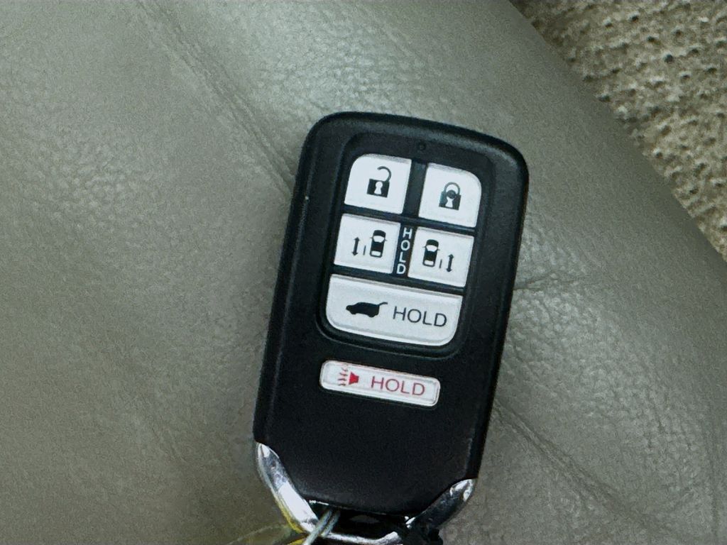 Used Car 2016 Honda Odyssey  Ex-l For Sale Under $15,000 In Austin, Texas