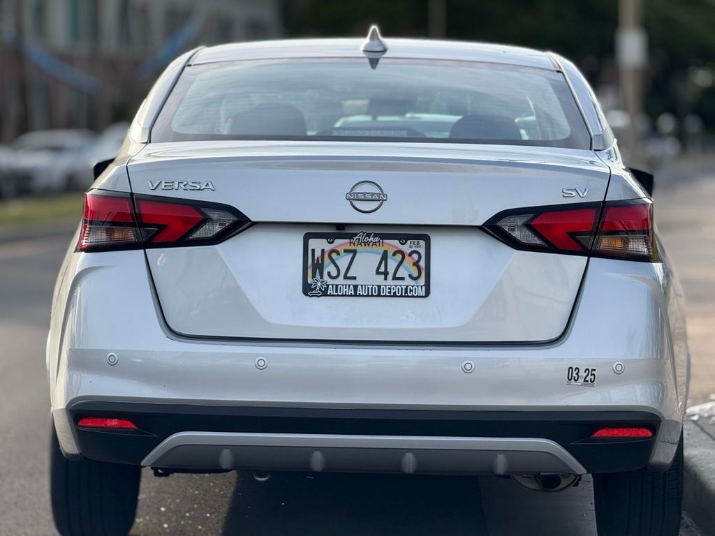 2023 Nissan Versa 1.6 SV photo